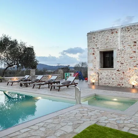 Heliopetra Lux With Private Pool *