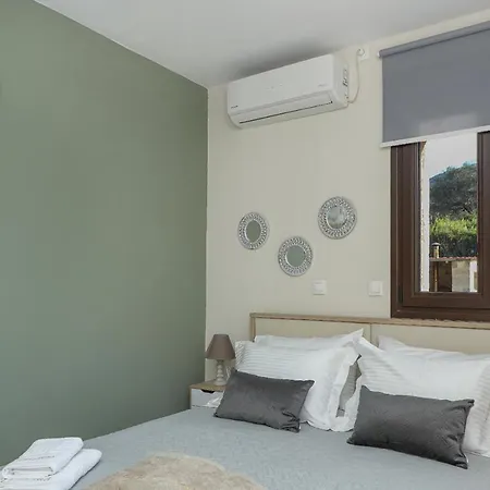 Villa Heliopetra Lux With Private Pool Varipetron